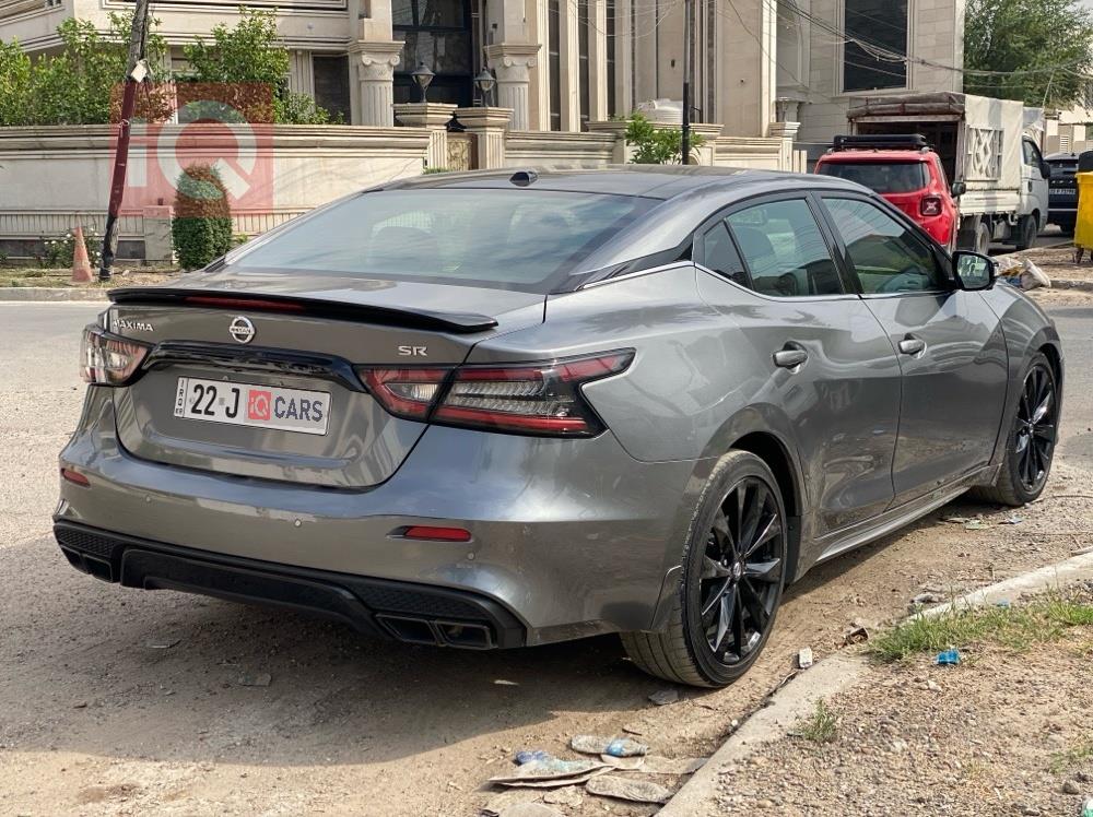 Nissan Maxima